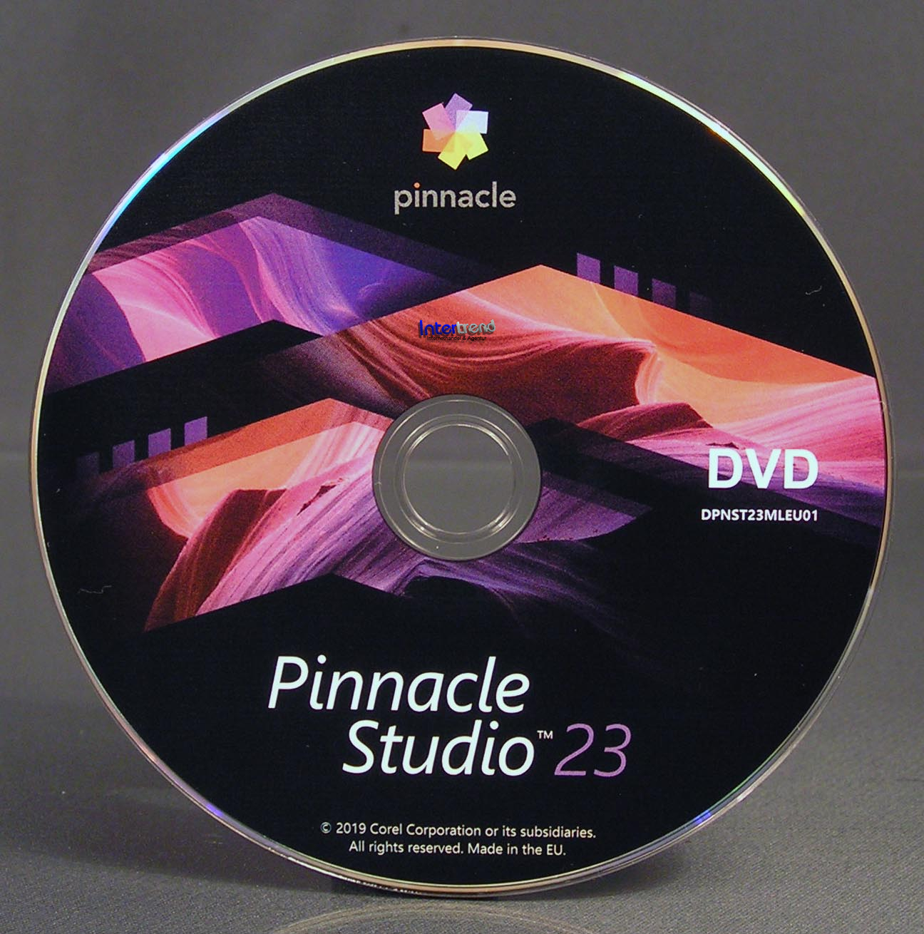 pinnacle studio 23 ultimate or plus